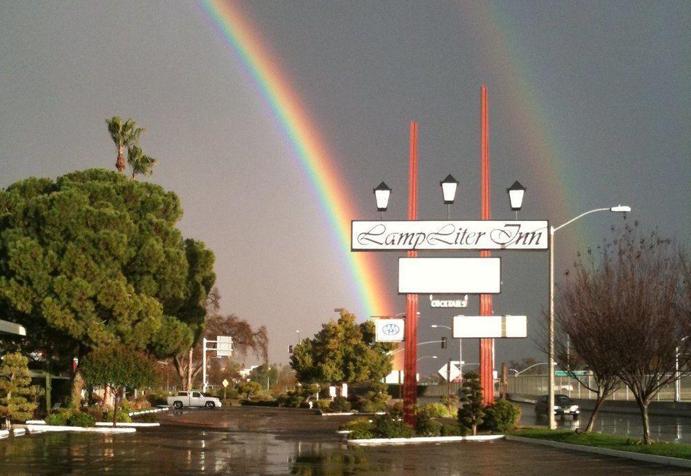Lamp Liter Inn Visalia Esterno foto
